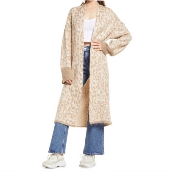 TOPSHOP Leopard Animal Print Fuzzy Knit Longline Oversized Cardigan - Picture 4 of 15